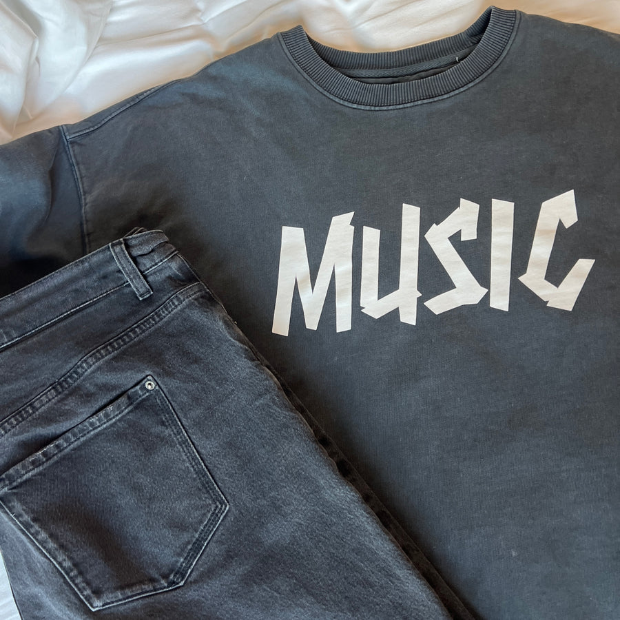MUSIC Sweater vintage black