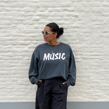 MUSIC Sweater vintage black