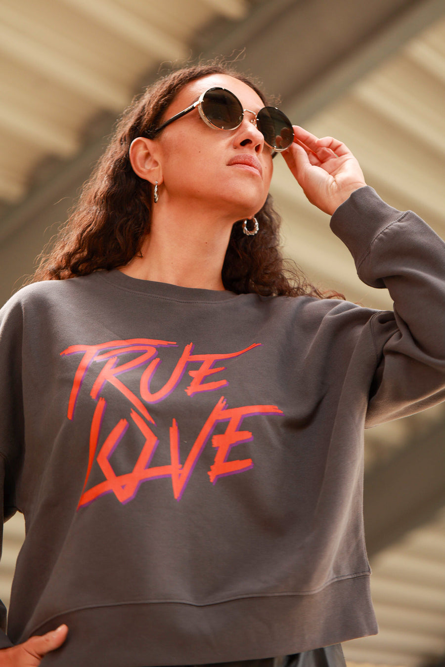 DAYA X BWG TRUE LOVE Sweater anthrazit